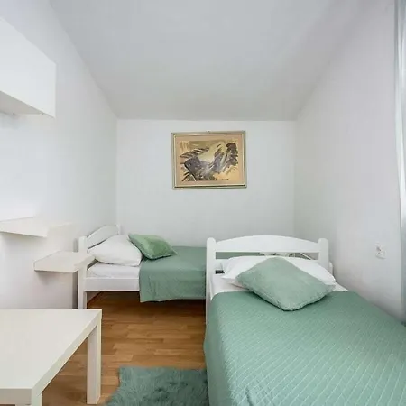 1-bedroom